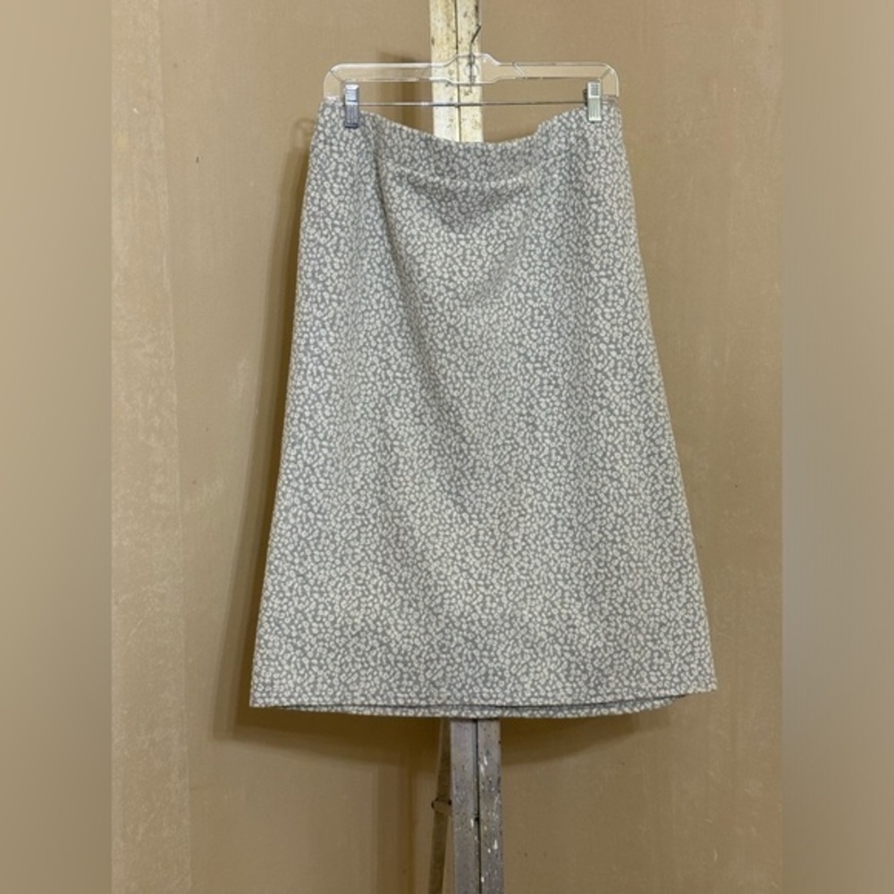LOFT LIGHT BLUE / WHITE PRINTED PULL ON SKIRT SZ XL